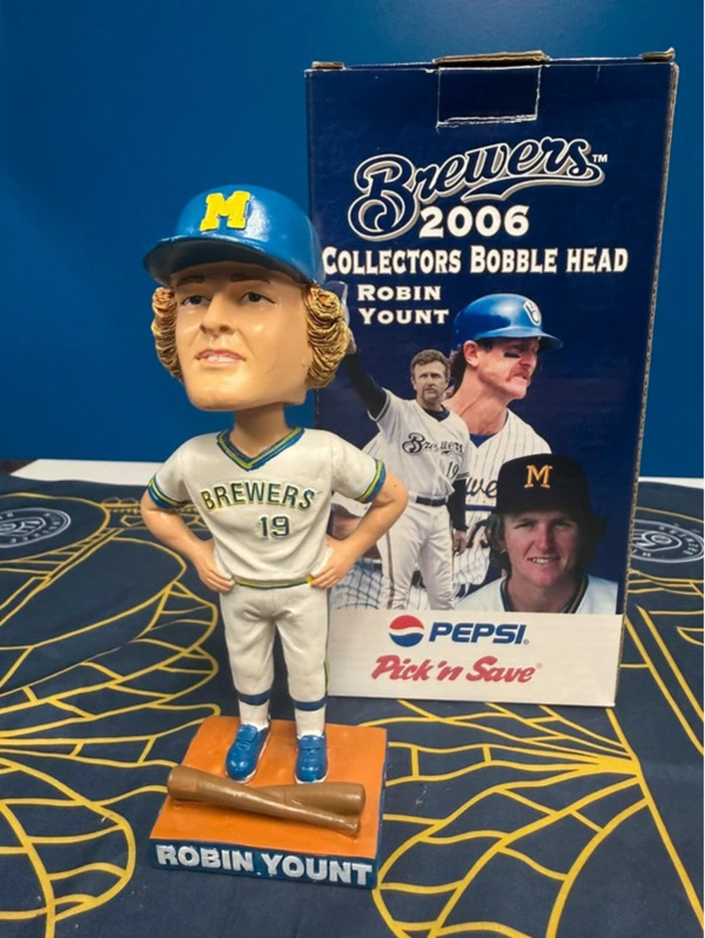 Milwaukee Brewers Robin Yount 2006 Bobblehead SGA w/ Box – Hall of Famer